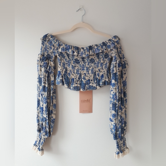 Scandal floral top - Picture 2 of 10